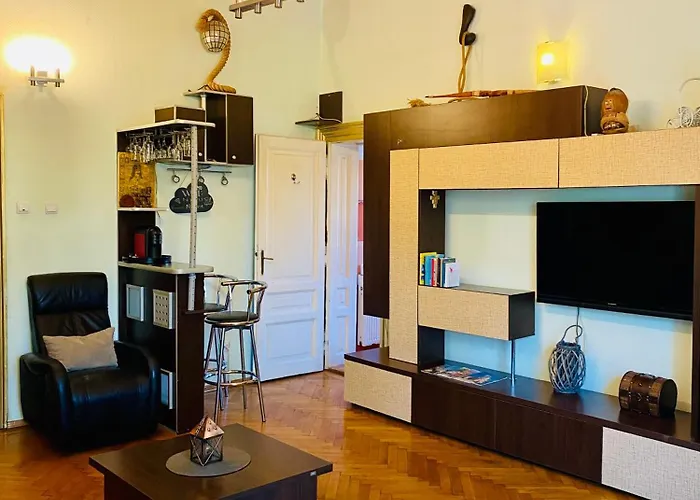 2 Bedrooms Apartament Braszów